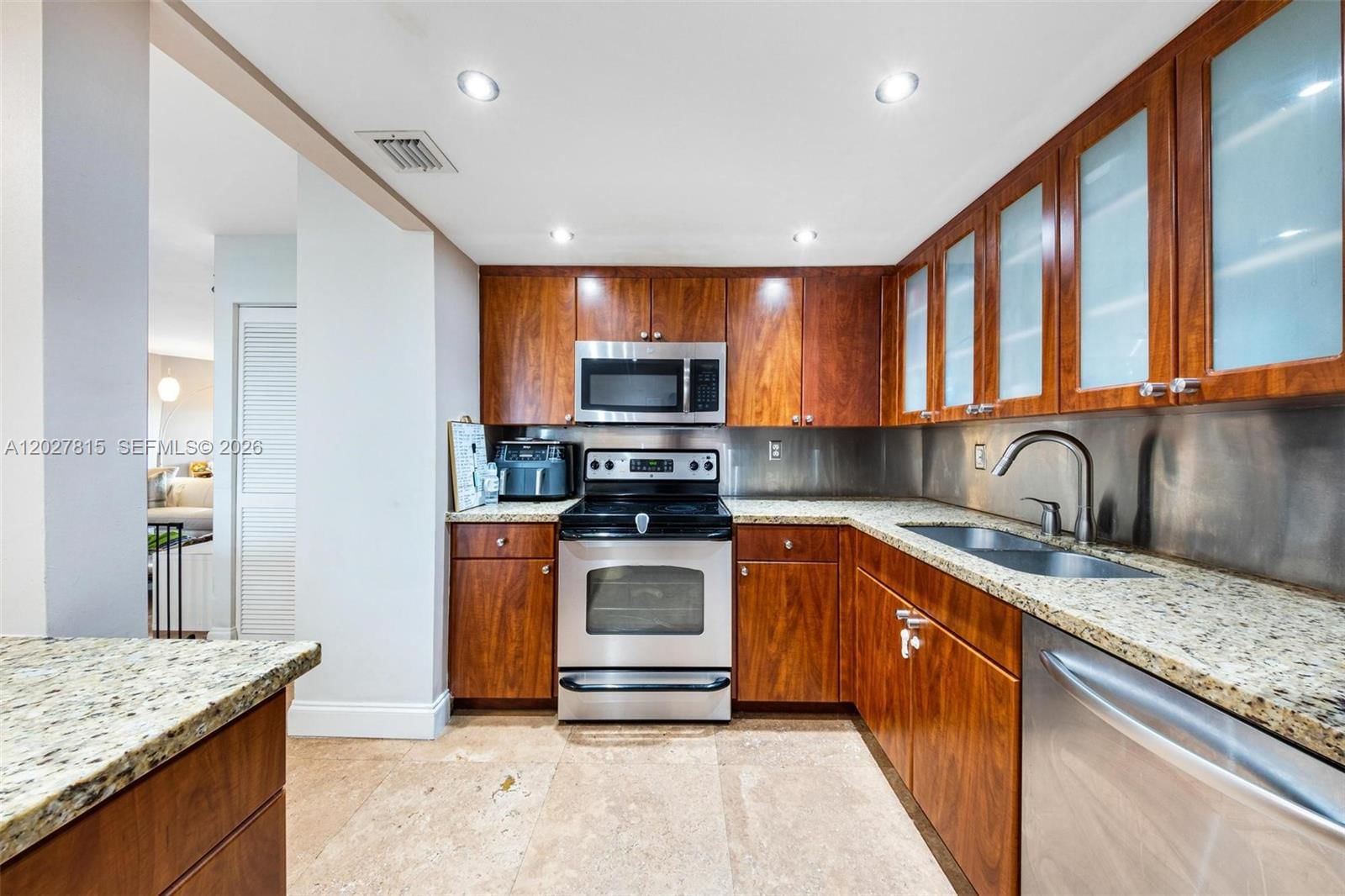 Real estate property located at 4000 Towerside Ter #604, Miami-dade, The Towers Of Quayside Co, Miami, FL