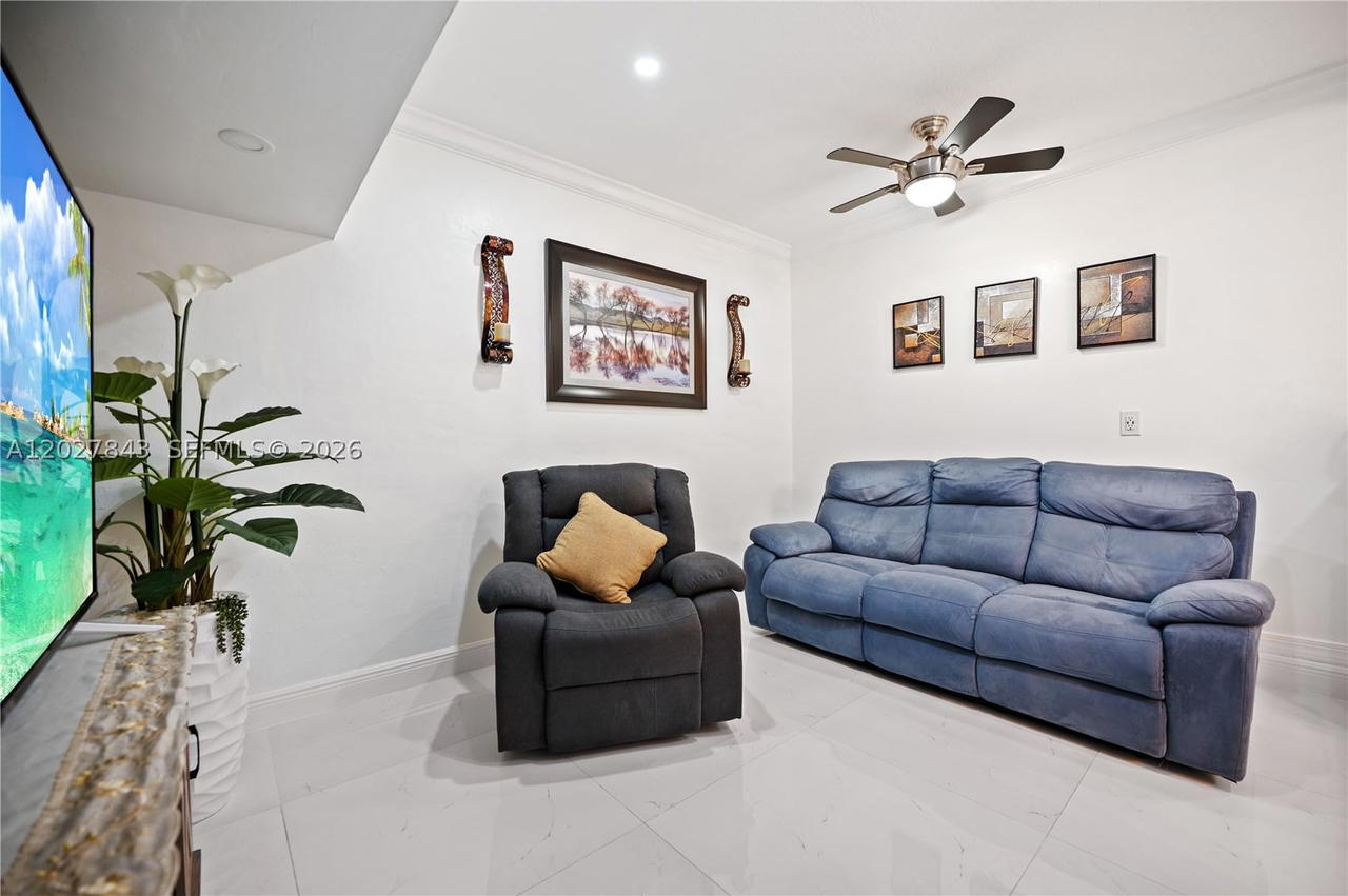 Real estate property located at 16278 97th Ter, Miami-dade, Monaco Estates At Kendall, Miami, FL