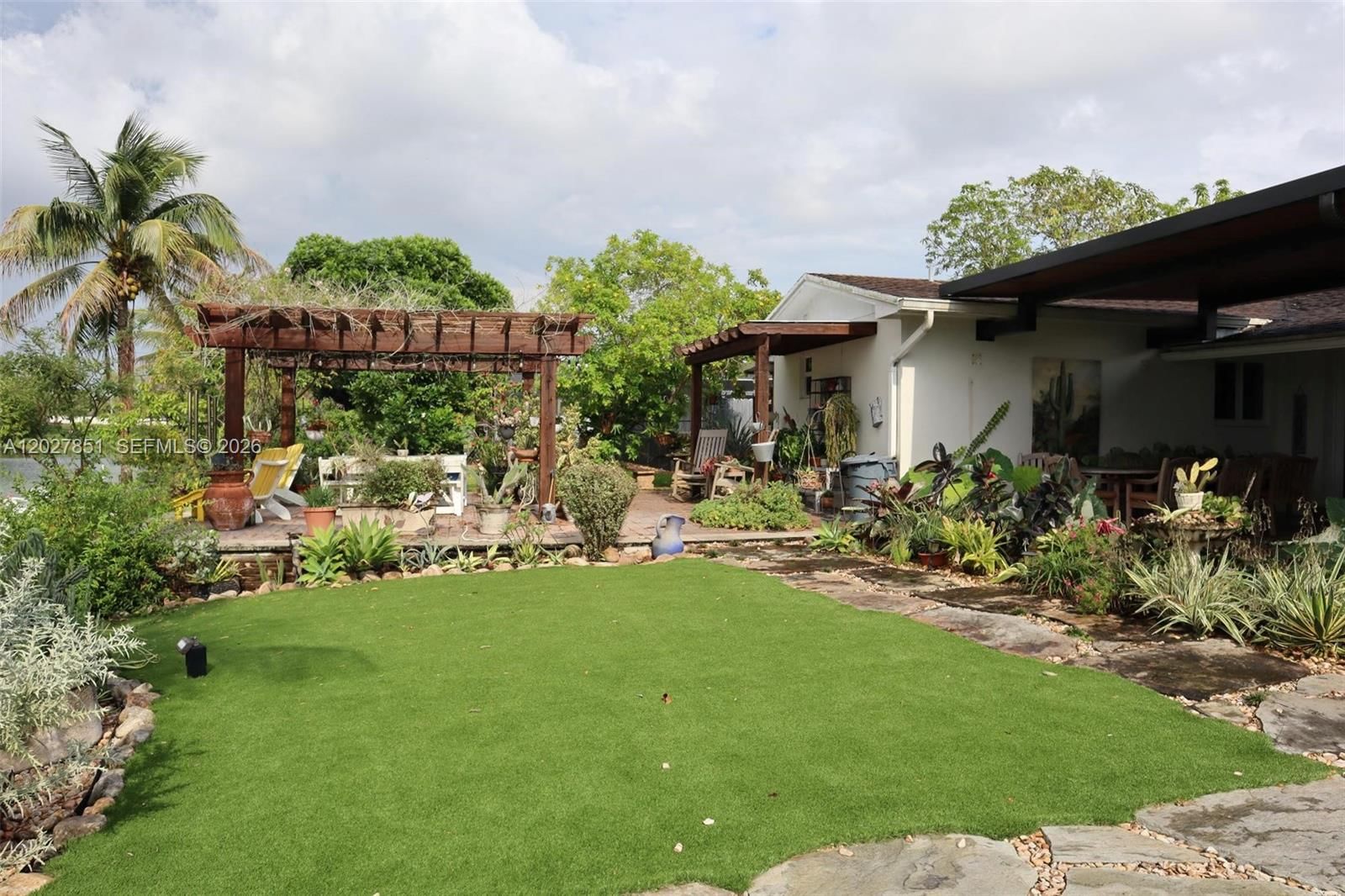 Real estate property located at 14241 83rd St, Miami-dade, Kendale Lakes Sec Five, Miami, FL