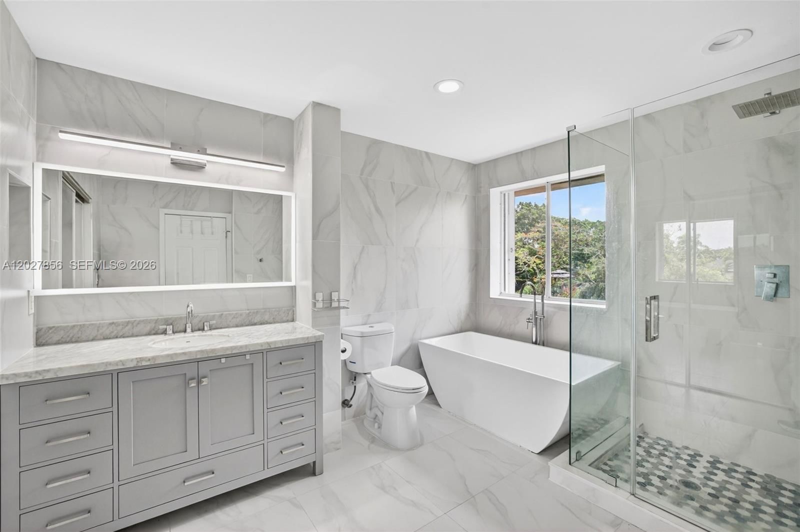 Real estate property located at 566 University Dr, Broward, Jacaranda Parcel 480, Plantation, FL