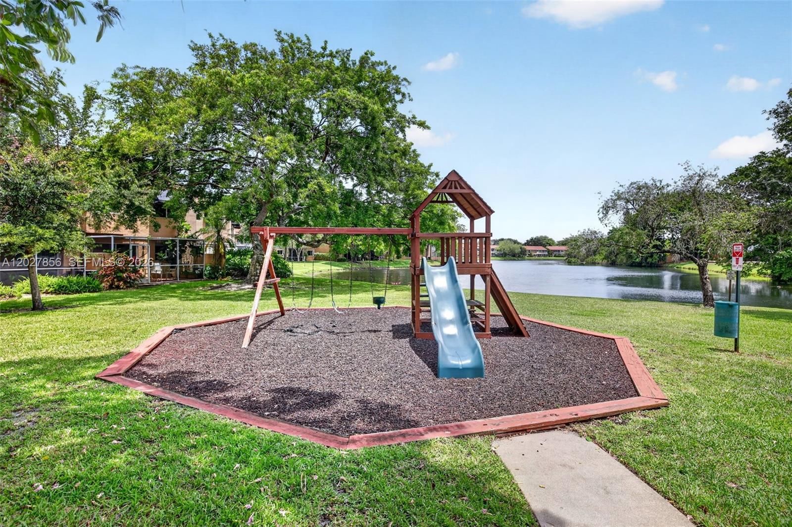 Real estate property located at 566 University Dr, Broward, Jacaranda Parcel 480, Plantation, FL
