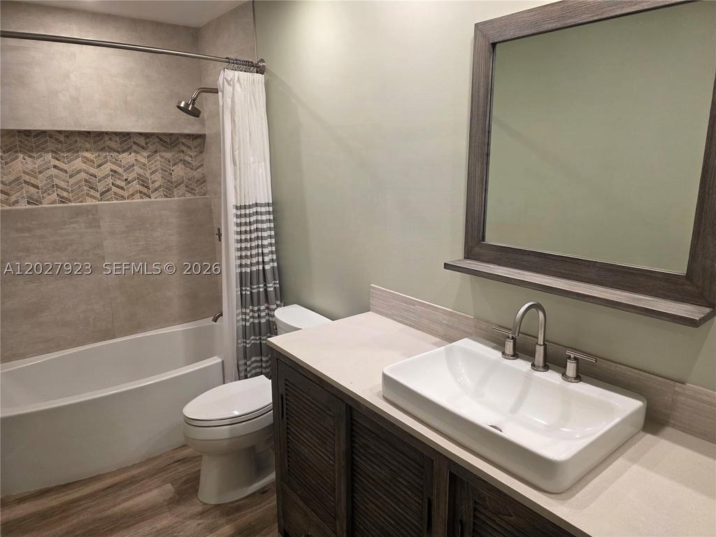 Real estate property located at 701 93rd Ave, Broward, Pembroke Land Corp Plat, Pembroke Pines, FL