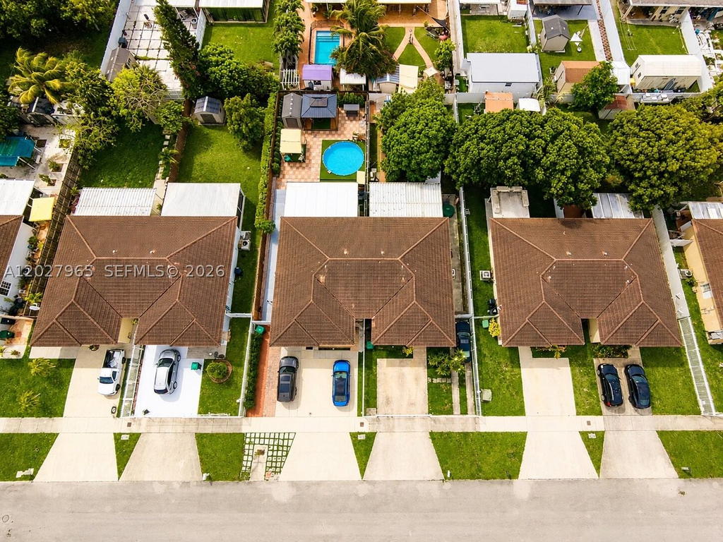 Real estate property located at 10624 181st St, Miami-dade, Jamel Twinhomes, Miami, FL