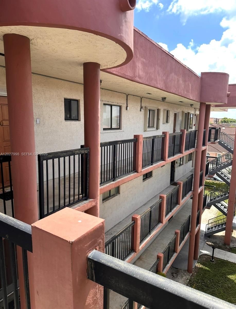Real estate property located at 5420 21st Ct #411, Miami-dade, Alameda Tower 3 Condo, Hialeah, FL