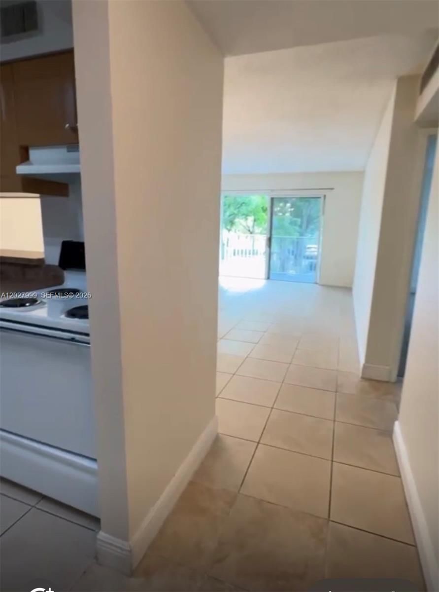 Real estate property located at 4800 79th Ave #208, Miami-dade, Doral Gardens Ii Condo, Doral, FL