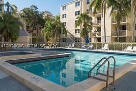 Real estate property located at 8290 Lake Dr #506, Miami-dade, Las Vistas At Doral Condo, Doral, FL