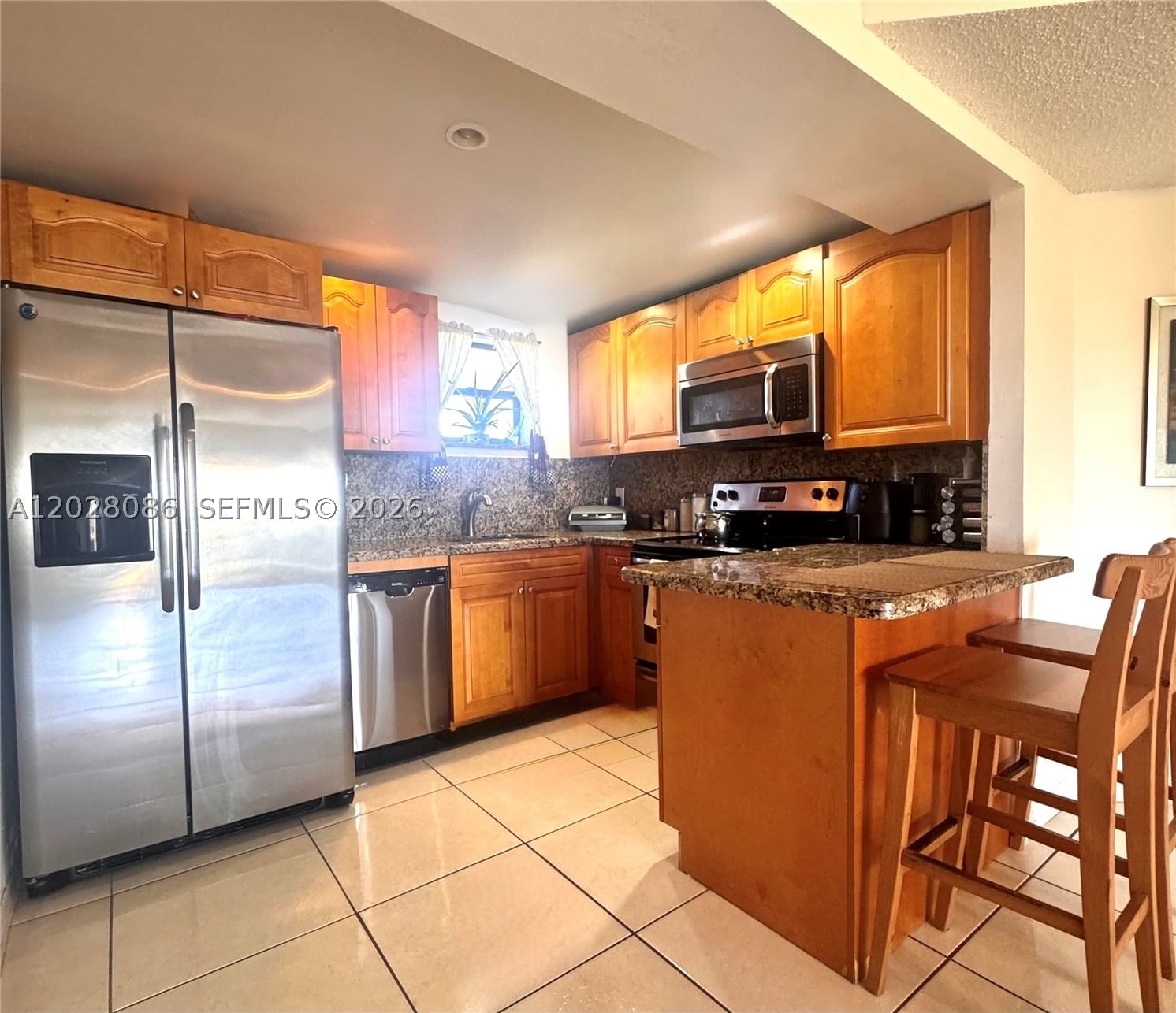 Real estate property located at 8290 Lake Dr #506, Miami-dade, Las Vistas At Doral Condo, Doral, FL