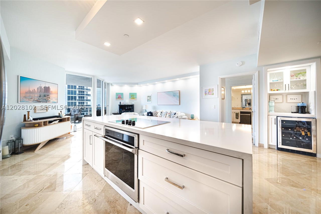 Real estate property located at 4779 Collins Ave #3504, Miami-dade, Blue Diamond Condo Green, Miami Beach, FL