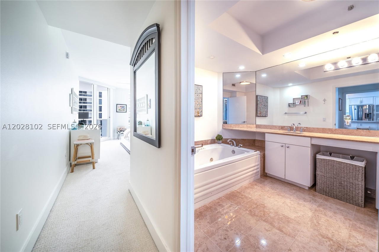Real estate property located at 4779 Collins Ave #3504, Miami-dade, Blue Diamond Condo Green, Miami Beach, FL