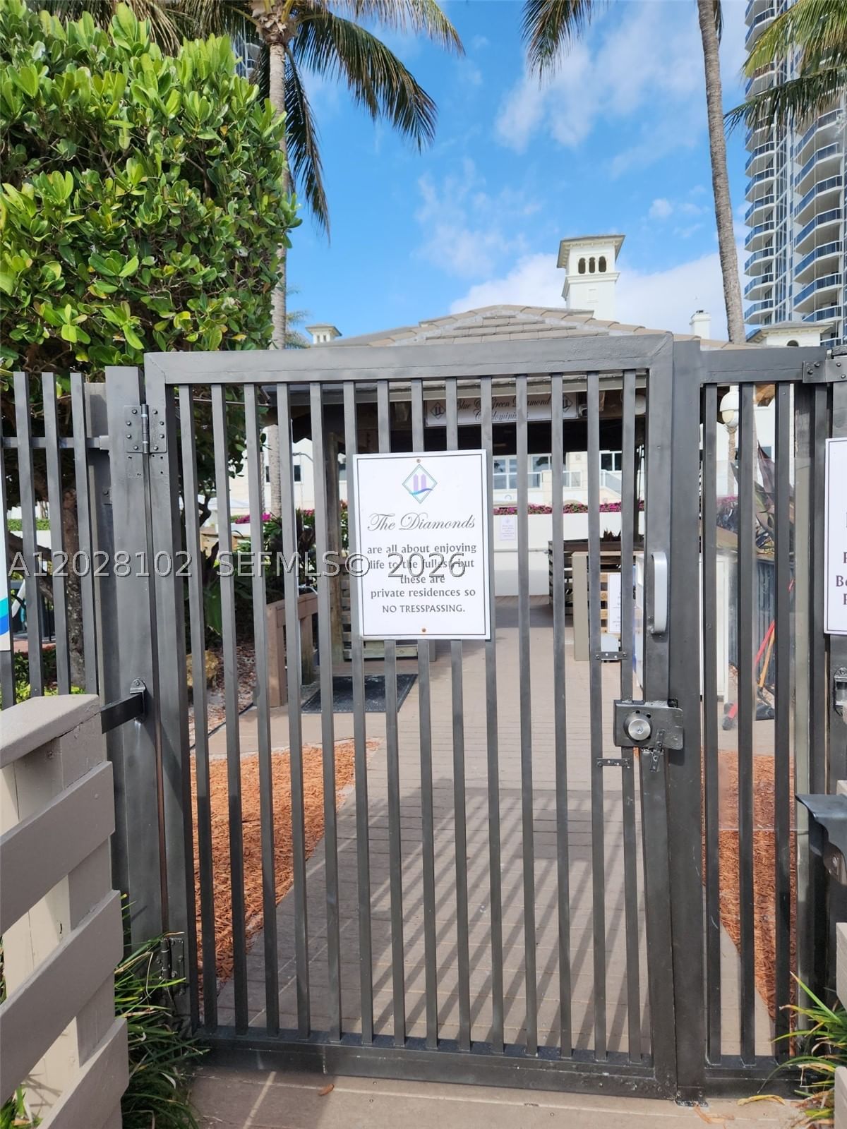 Real estate property located at 4779 Collins Ave #3504, Miami-dade, Blue Diamond Condo Green, Miami Beach, FL
