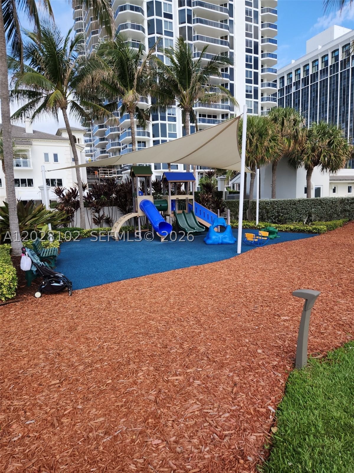 Real estate property located at 4779 Collins Ave #3504, Miami-dade, Blue Diamond Condo Green, Miami Beach, FL