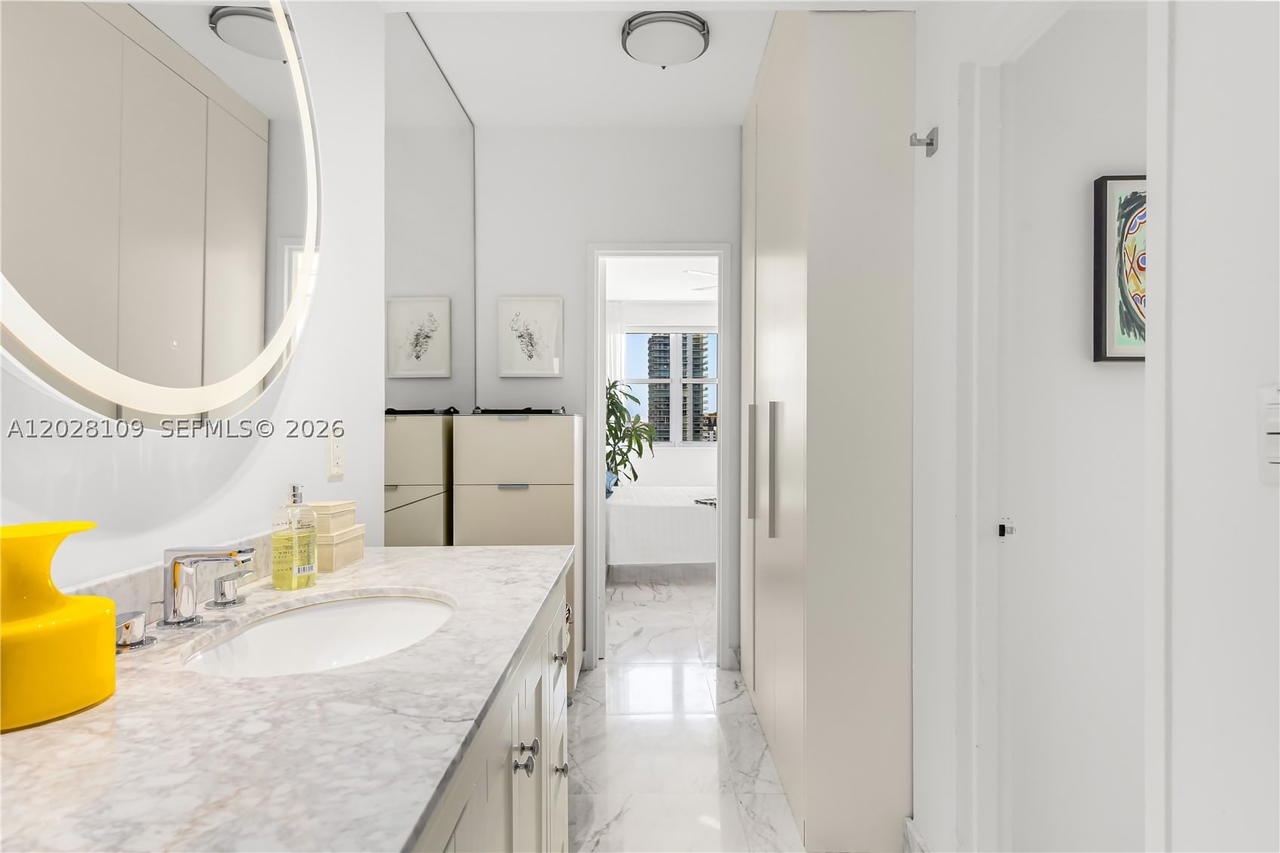 Real estate property located at 3 Island Ave #11B, Miami-dade, Belle Isle, Miami Beach, FL