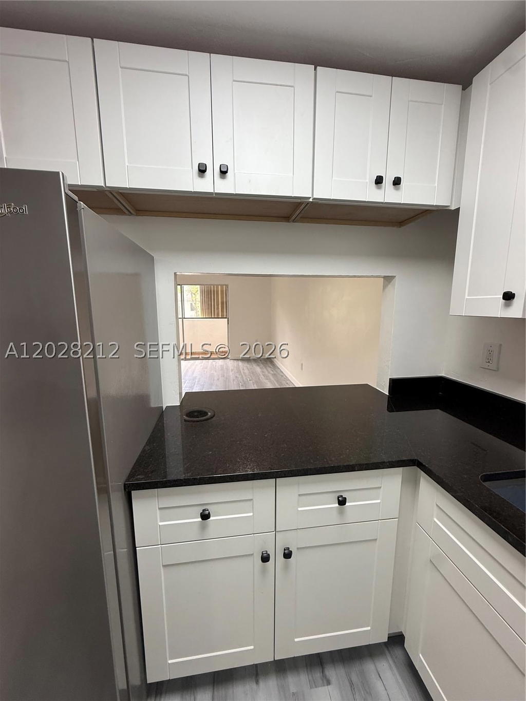 Real estate property located at 1555 44th Pl #203, Miami-dade, St Andrews Court Condo, Hialeah, FL