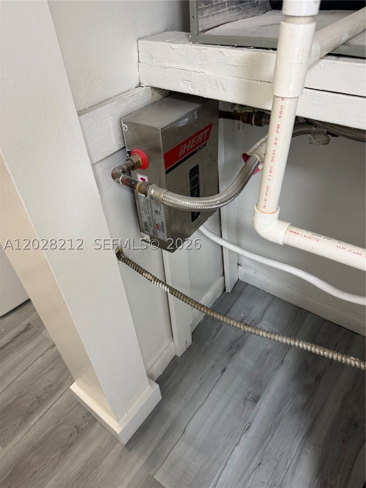 Real estate property located at 1555 44th Pl #203, Miami-dade, St Andrews Court Condo, Hialeah, FL