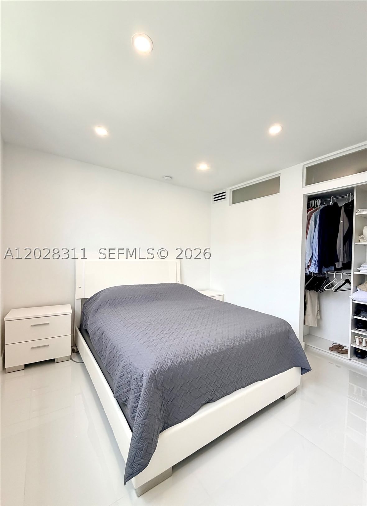 Real estate property located at 19390 Collins Ave #908, Miami-dade, Oceanview Building A Cond, Sunny Isles Beach, FL