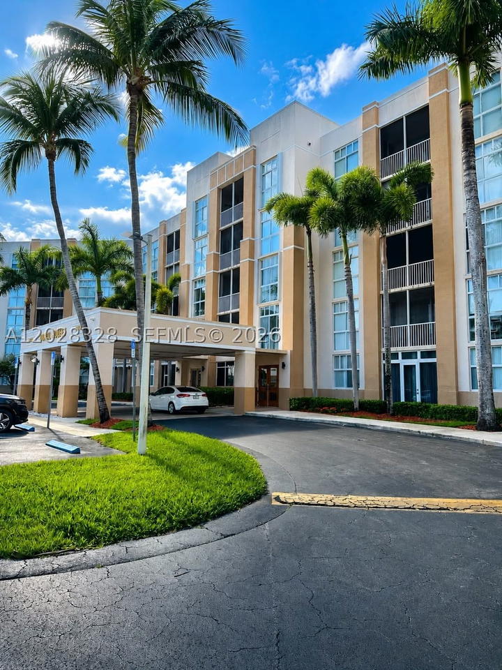 Real estate property located at 9755 52nd St #219, Miami-dade, Doral House Condo No 1, Doral, FL