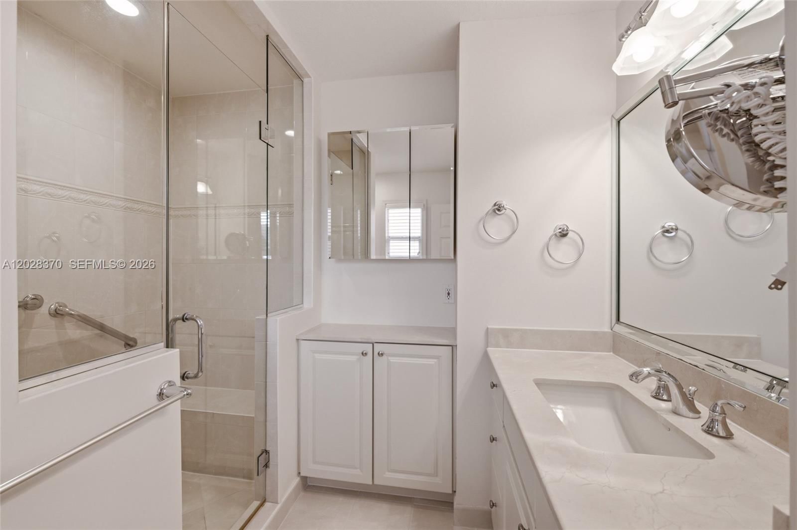Real estate property located at 2608 Oakbrook Ct, Broward, Oakbrook Weston Hills, Weston, FL