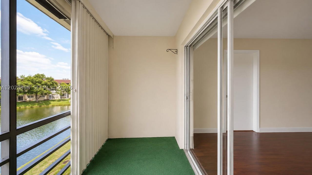 Real estate property located at 2811 Pine Island Rd #302, Broward, Sunrise Lakes 71 Condo, Sunrise, FL