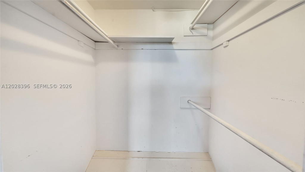 Real estate property located at 2811 Pine Island Rd #302, Broward, Sunrise Lakes 71 Condo, Sunrise, FL