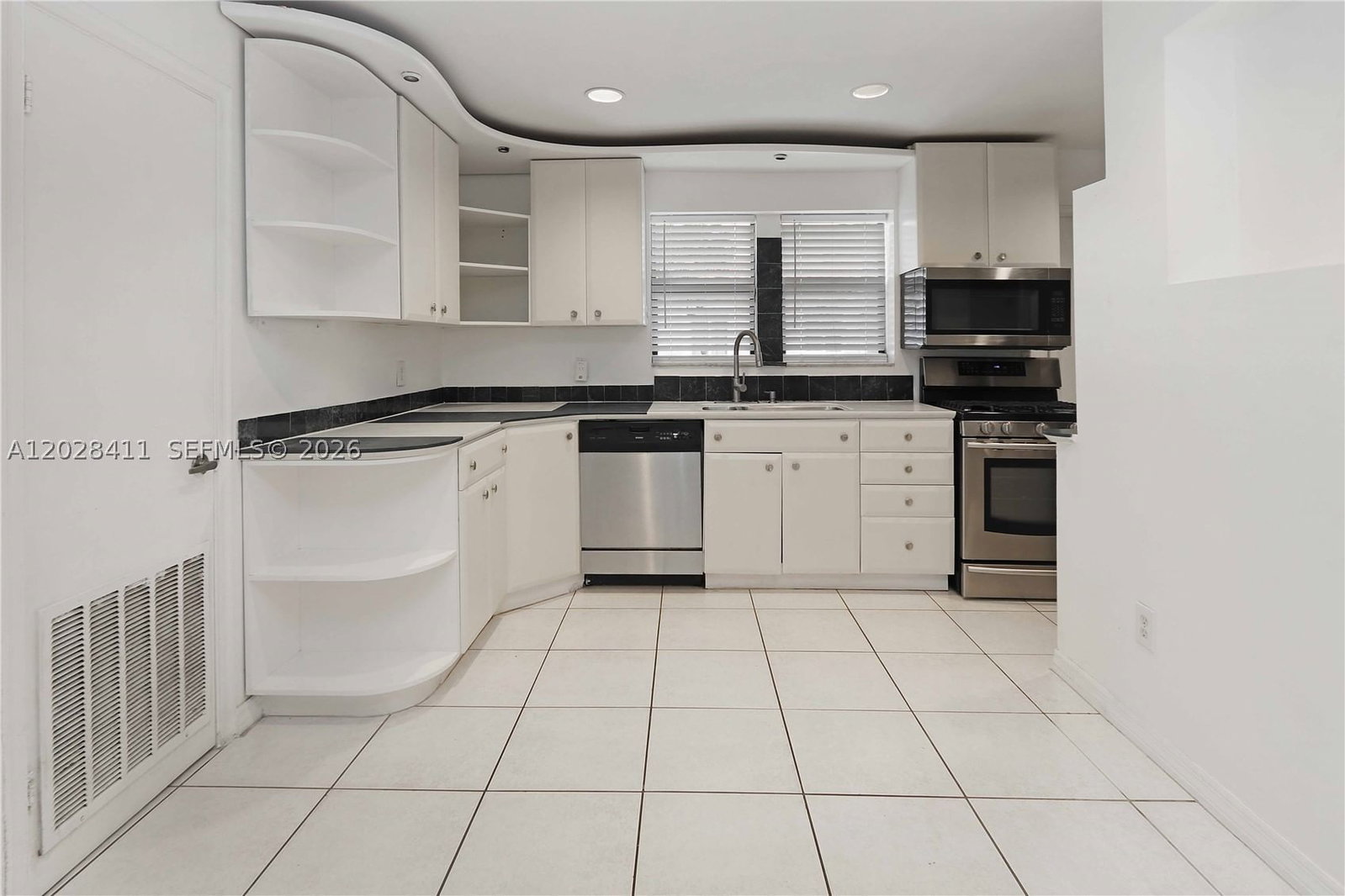 Real estate property located at 706 19th Ave, Broward, Hollywood, Hollywood, FL