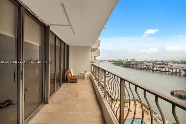 Real estate property located at 555 15th St #16H, Miami-dade, Venetia Condo, Miami, FL