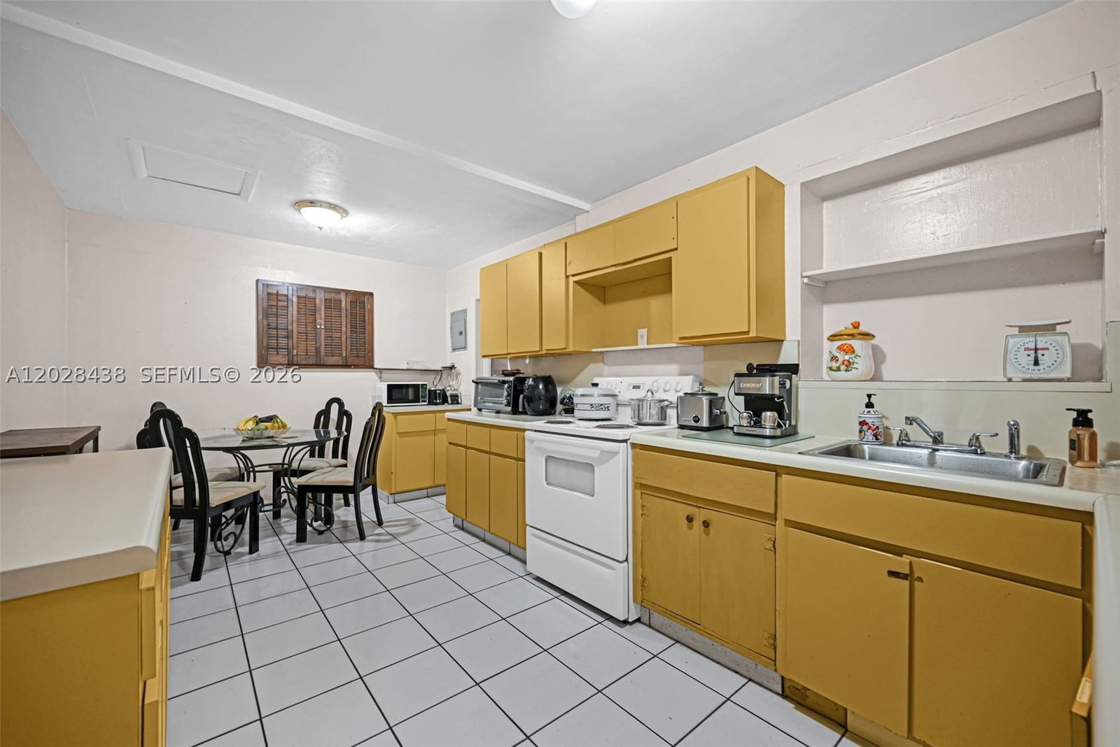 Real estate property located at 1421 92nd Ave, Miami-dade, Coral Park Estates Sec 4, Miami, FL