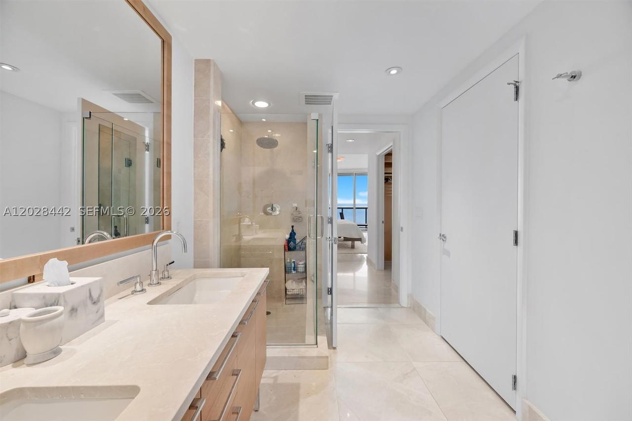 Real estate property located at 17001 Collins Ave #2307, Miami-dade, Jade Beach Condo, Sunny Isles Beach, FL