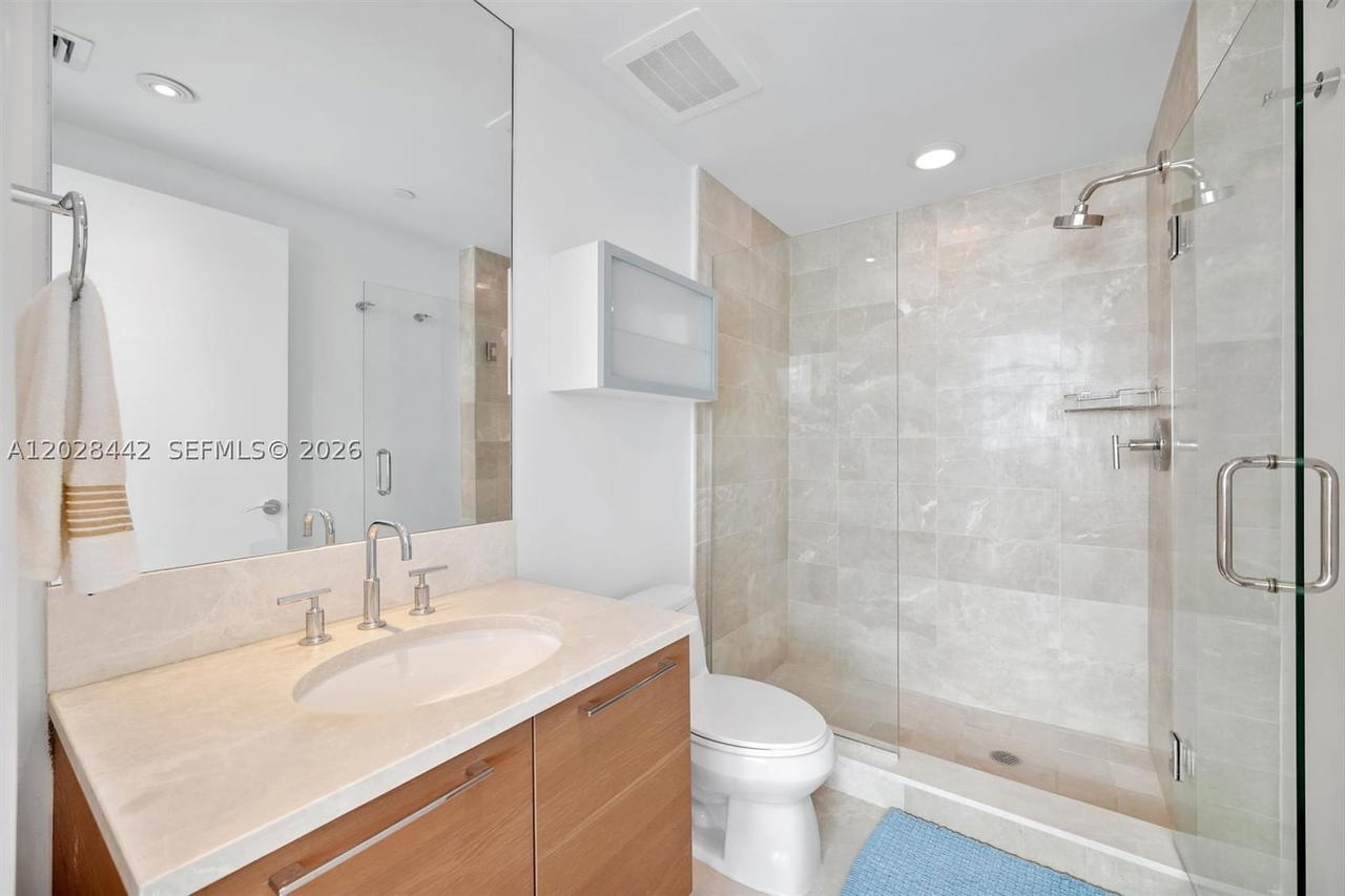 Real estate property located at 17001 Collins Ave #2307, Miami-dade, Jade Beach Condo, Sunny Isles Beach, FL