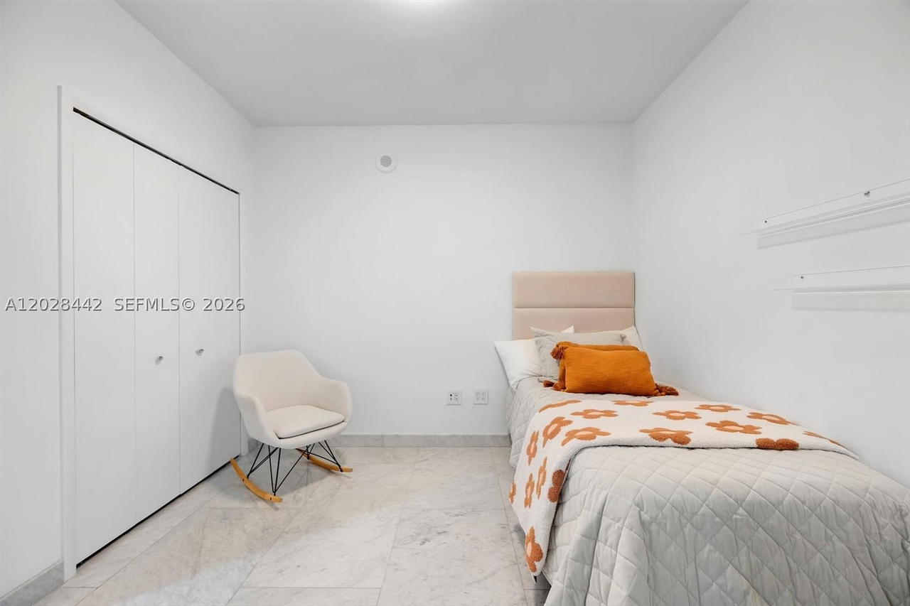 Real estate property located at 17001 Collins Ave #2307, Miami-dade, Jade Beach Condo, Sunny Isles Beach, FL