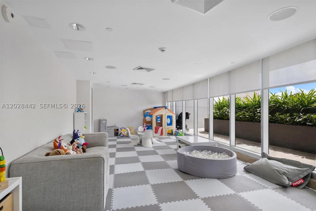 Real estate property located at 17001 Collins Ave #2307, Miami-dade, Jade Beach Condo, Sunny Isles Beach, FL