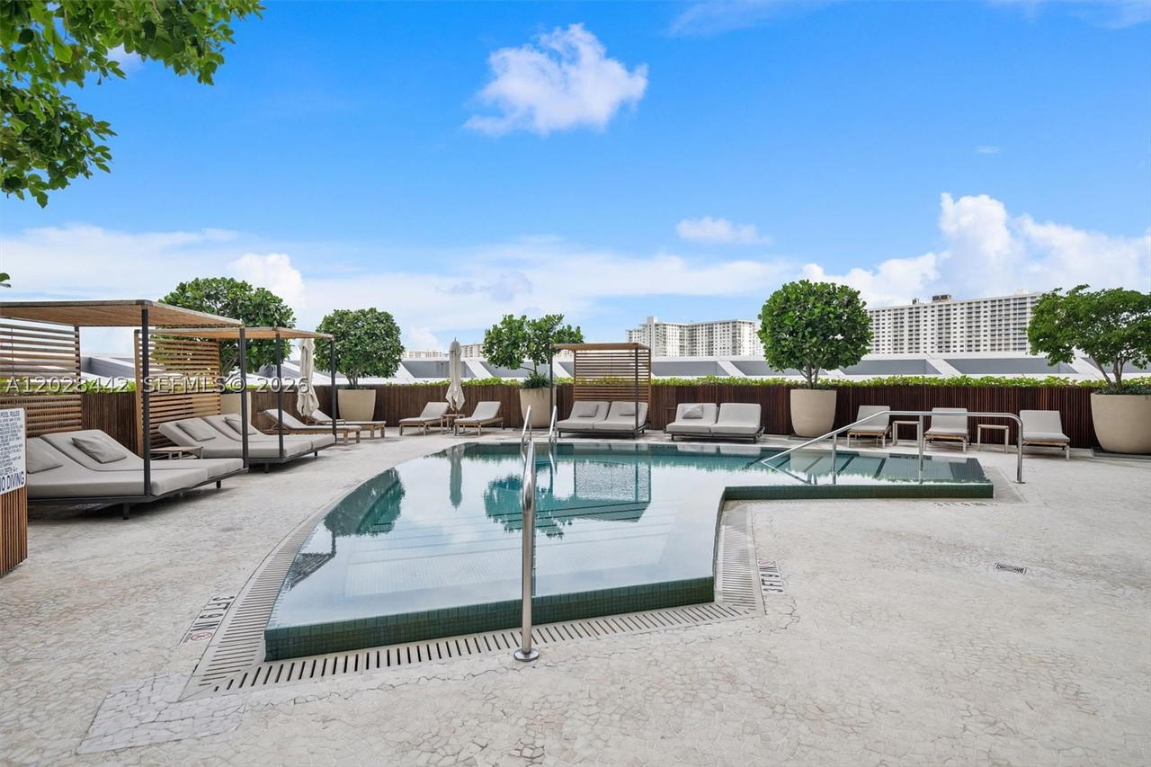 Real estate property located at 17001 Collins Ave #2307, Miami-dade, Jade Beach Condo, Sunny Isles Beach, FL