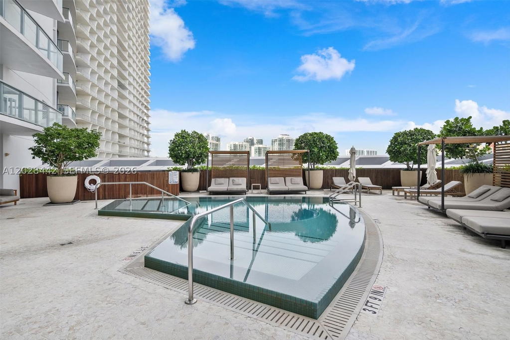 Real estate property located at 17001 Collins Ave #2307, Miami-dade, Jade Beach Condo, Sunny Isles Beach, FL