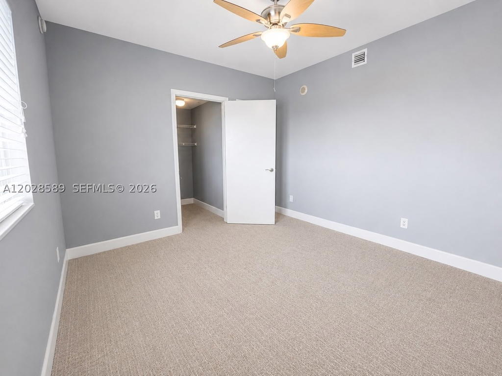 Real estate property located at 14951 Royal Oaks Ln #2002, Miami-dade, The Oaks I Condo, North Miami, FL