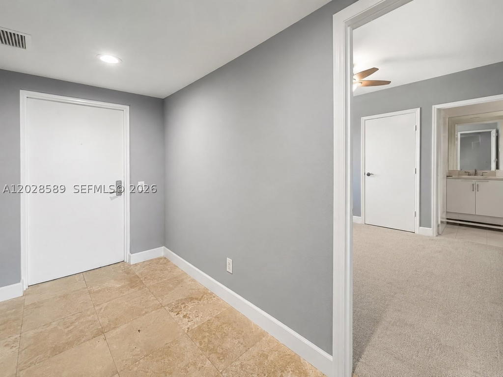 Real estate property located at 14951 Royal Oaks Ln #2002, Miami-dade, The Oaks I Condo, North Miami, FL