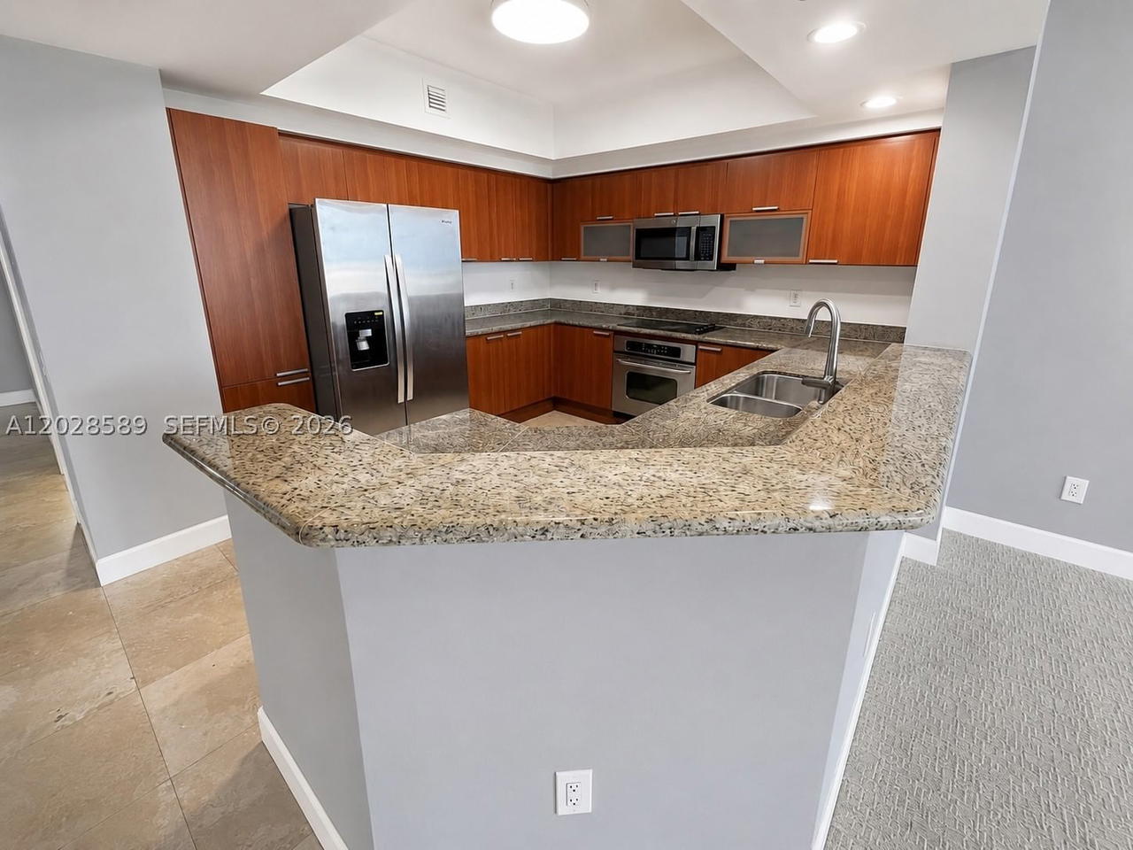 Real estate property located at 14951 Royal Oaks Ln #2002, Miami-dade, The Oaks I Condo, North Miami, FL