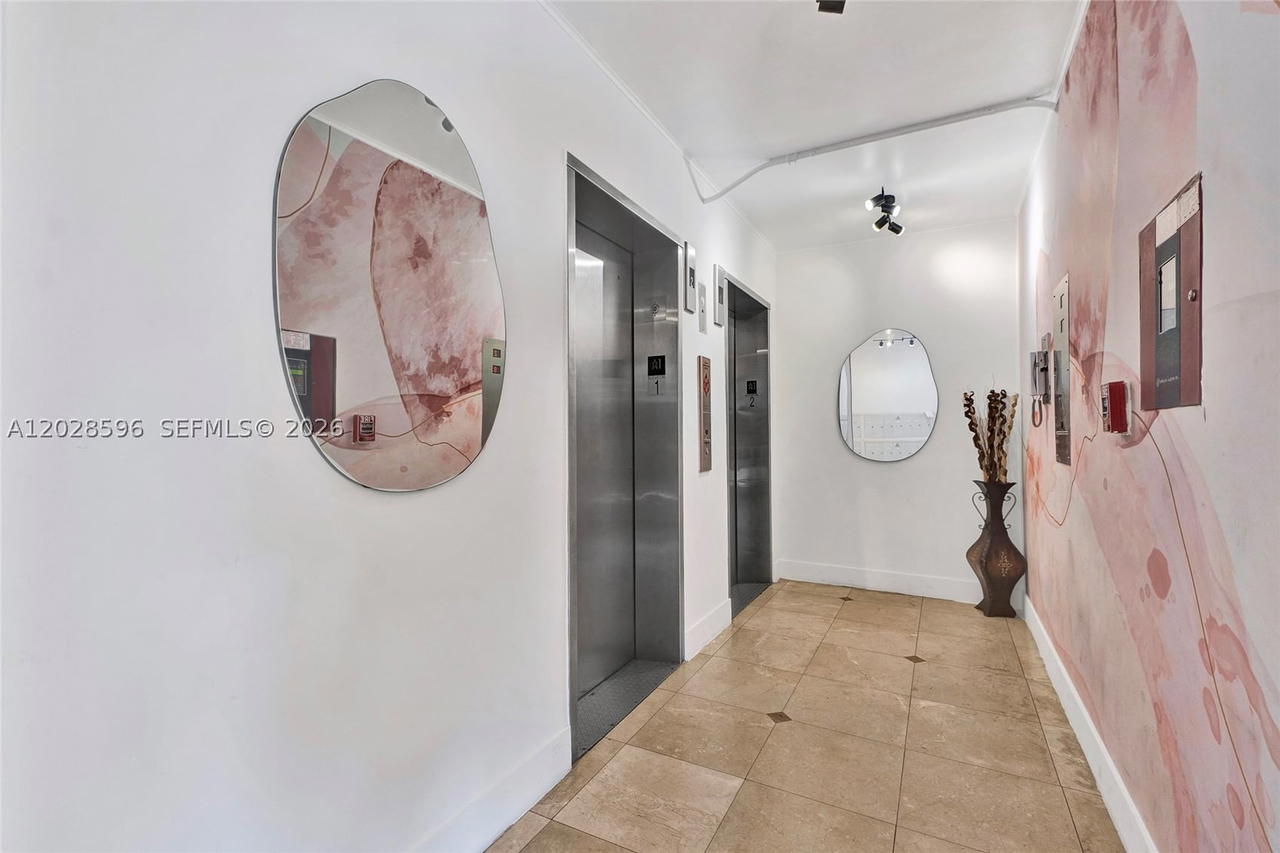 Real estate property located at 7133 Bay Dr #305, Miami-dade, The Knightsbridge Condo, Miami Beach, FL