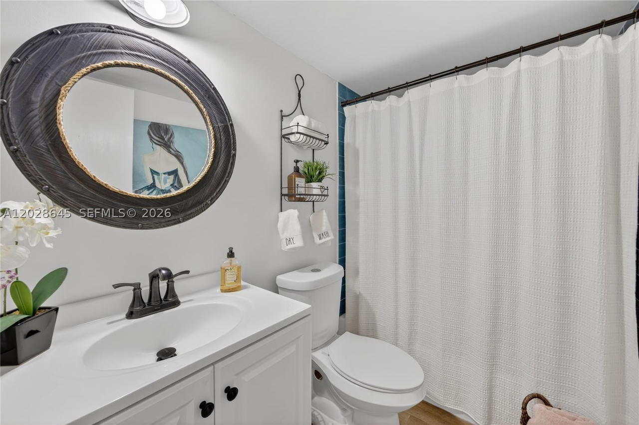 Real estate property located at 6745 132nd Ave #204, Miami-dade, Lynbrook Court Condo Ph Ii, Miami, FL