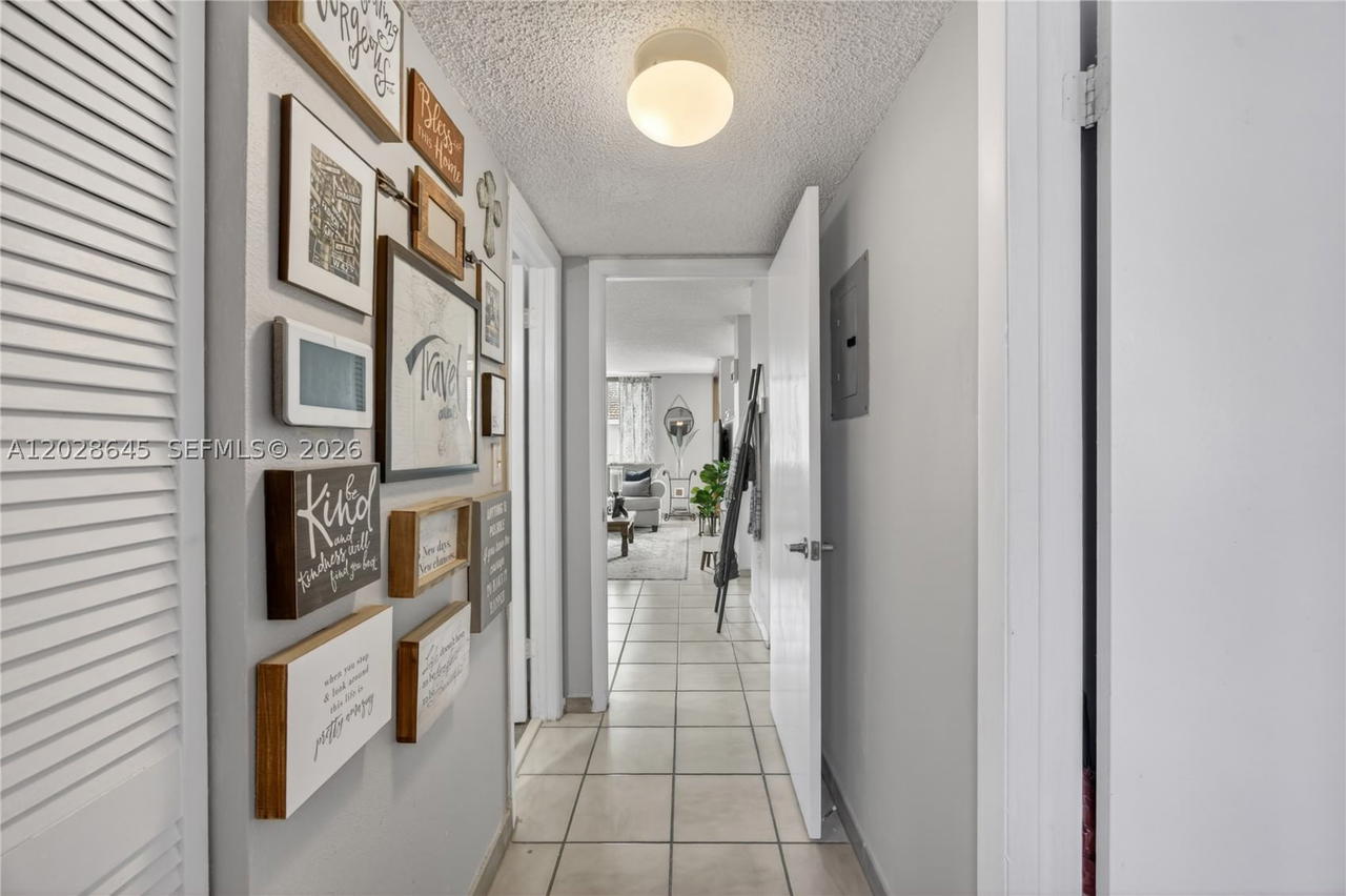 Real estate property located at 6745 132nd Ave #204, Miami-dade, Lynbrook Court Condo Ph Ii, Miami, FL