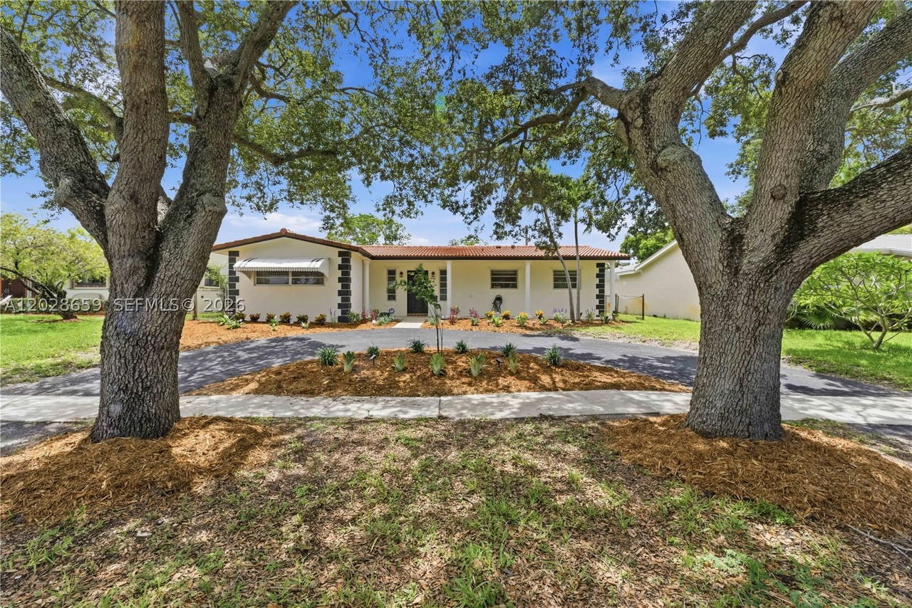 Real estate property located at 2210 52nd Ave, Broward, Hollywood Hills Amen Plat, Hollywood, FL
