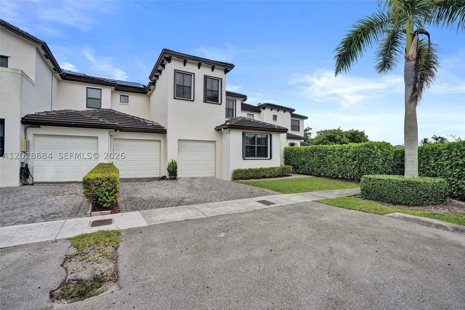 Real estate property located at 22617 102nd Ave #22617, Miami-dade, Oak Hammock Townhomes Sub, Miami, FL