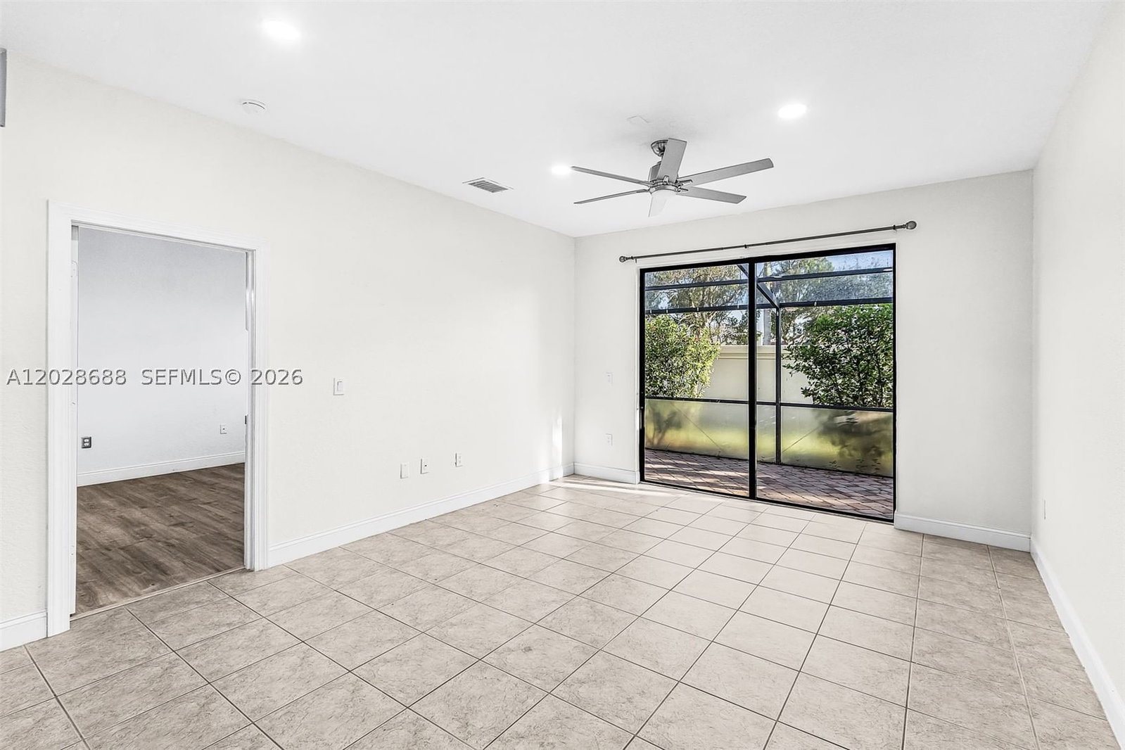 Real estate property located at 7542 Bristol Cir, Collier, Bristol Pines, Naples, FL