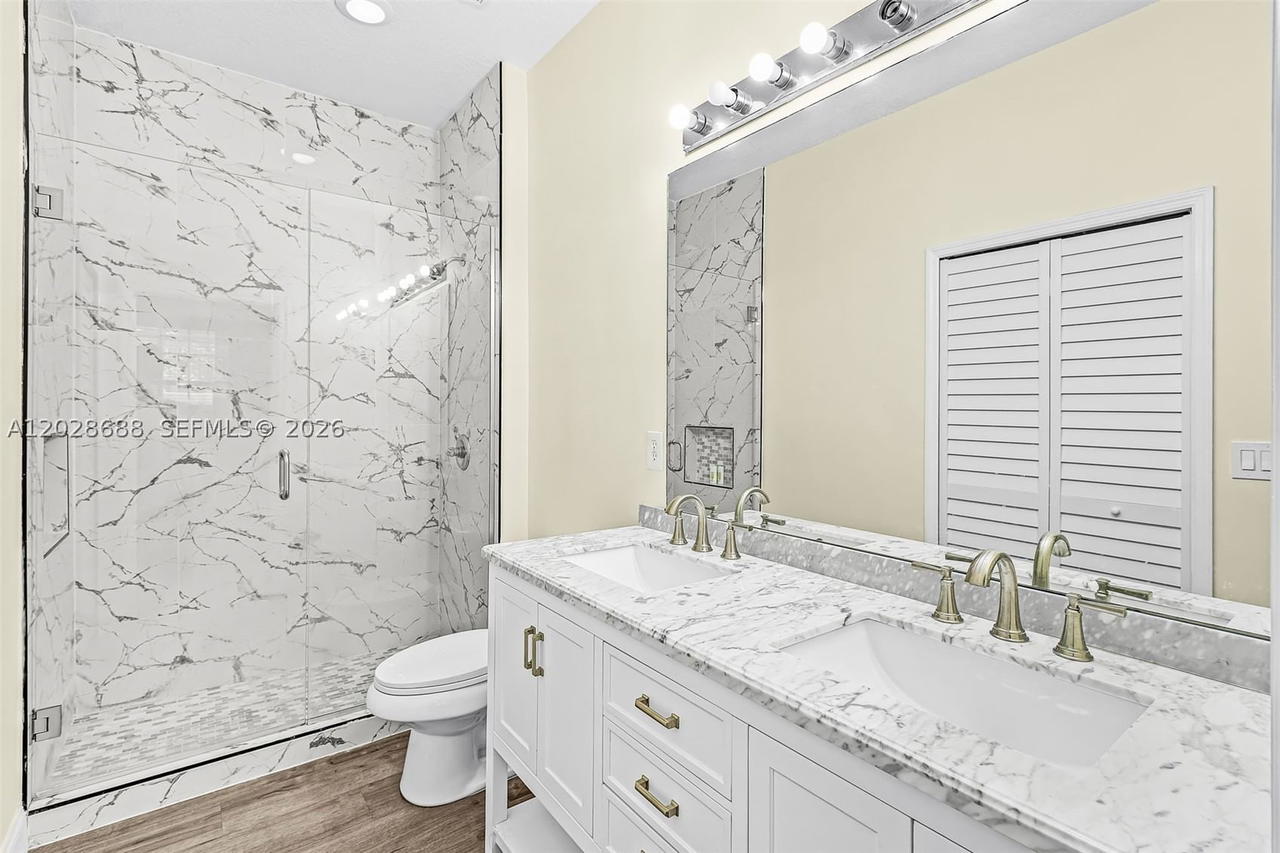 Real estate property located at 7542 Bristol Cir, Collier, Bristol Pines, Naples, FL