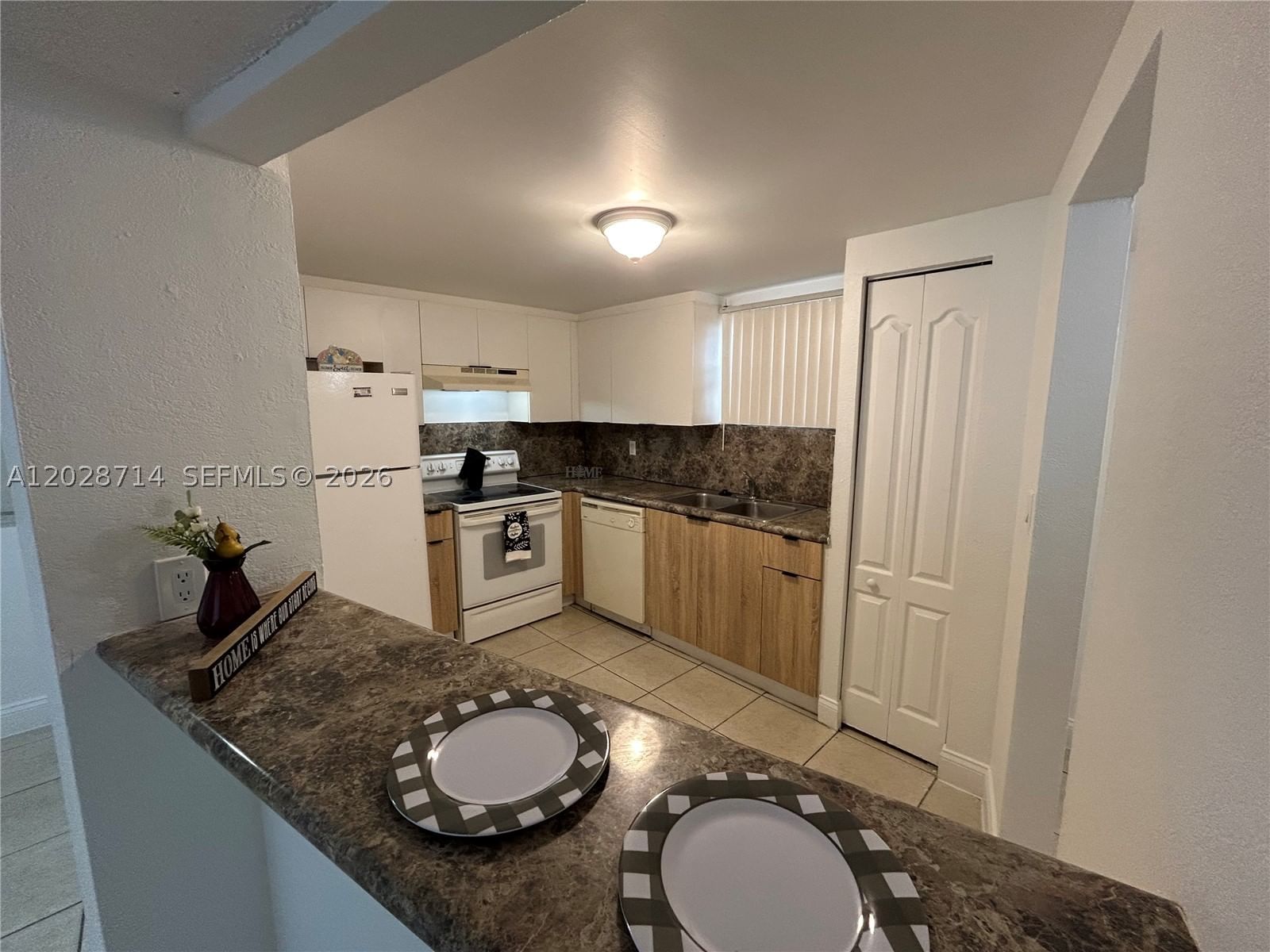 Real estate property located at 4205 University Dr #112, Broward, Springcrest Condo, Sunrise, FL