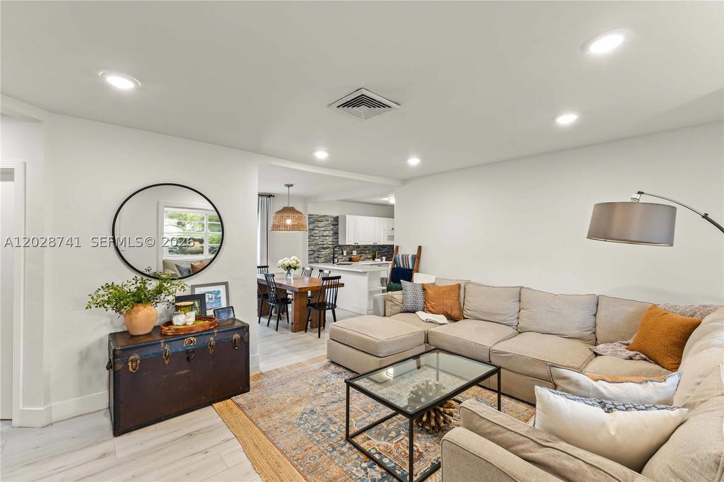 Real estate property located at 1450 25th Ave, Miami-dade, New Silver Crest, Miami, FL