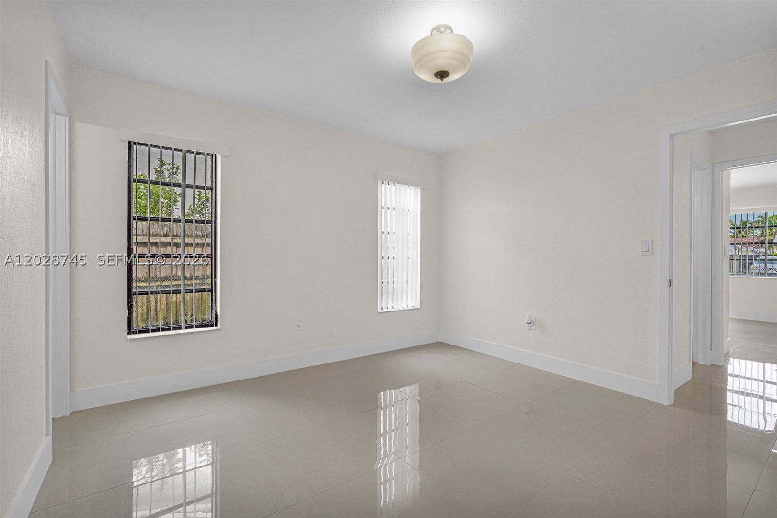 Real estate property located at 13546 63rd Lane H-W, Miami-dade, Kendall Lakes East Sectio, Miami, FL