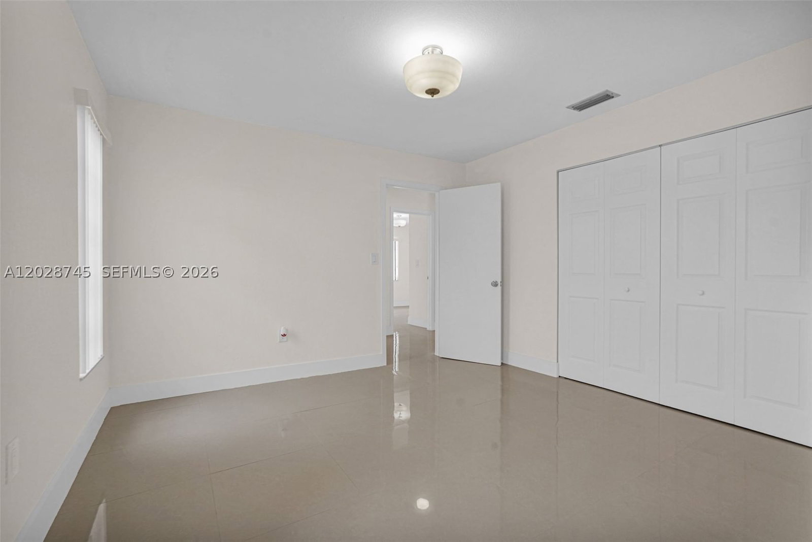 Real estate property located at 13546 63rd Lane H-W, Miami-dade, Kendall Lakes East Sectio, Miami, FL