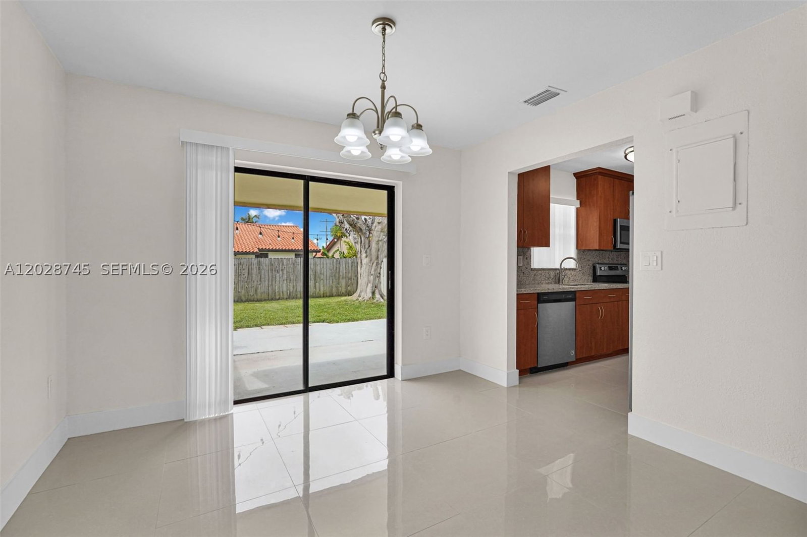 Real estate property located at 13546 63rd Lane H-W, Miami-dade, Kendall Lakes East Sectio, Miami, FL