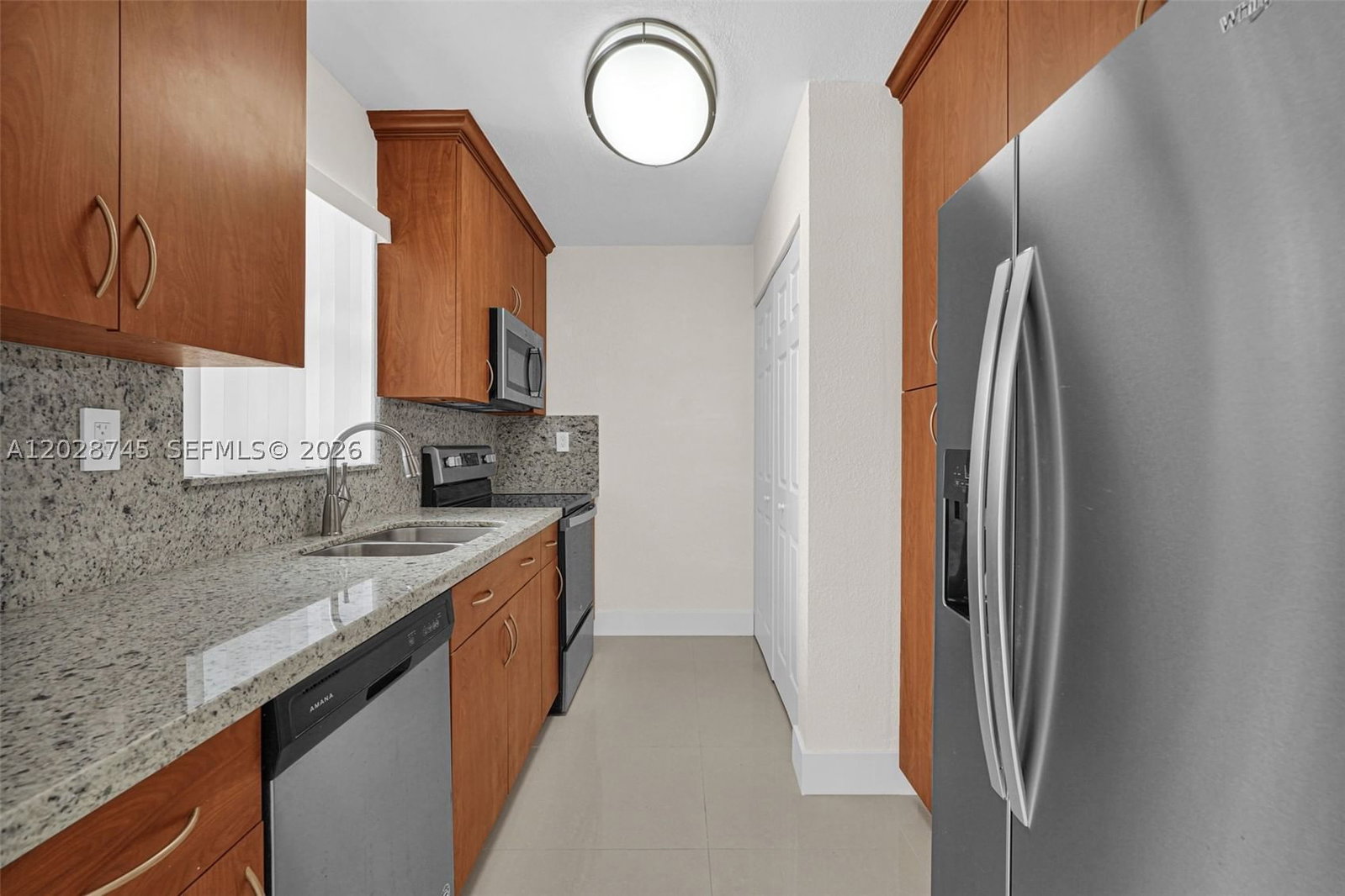 Real estate property located at 13546 63rd Lane H-W, Miami-dade, Kendall Lakes East Sectio, Miami, FL