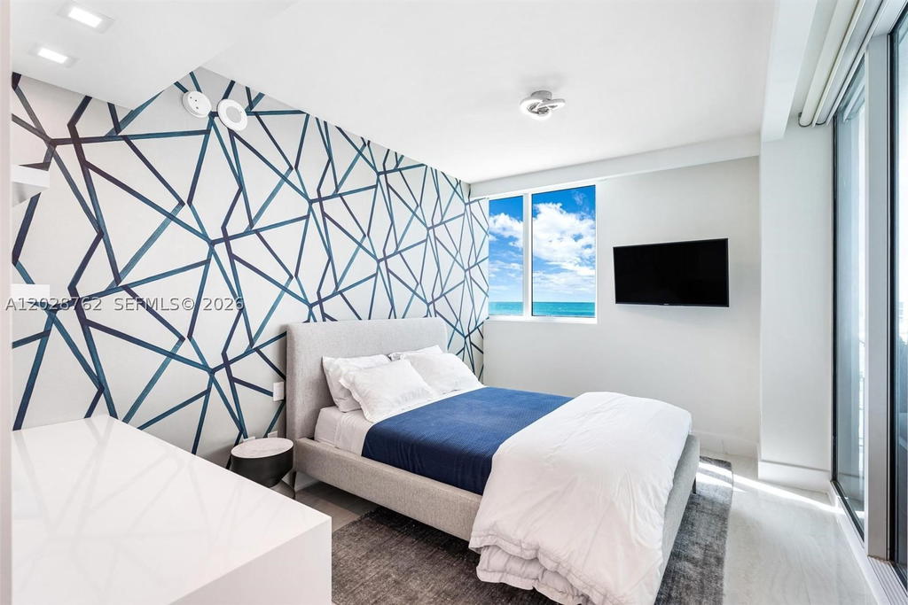 Real estate property located at 3801 Collins Ave #703, Miami-dade, Mosaic On Miami Beach Con, Miami Beach, FL