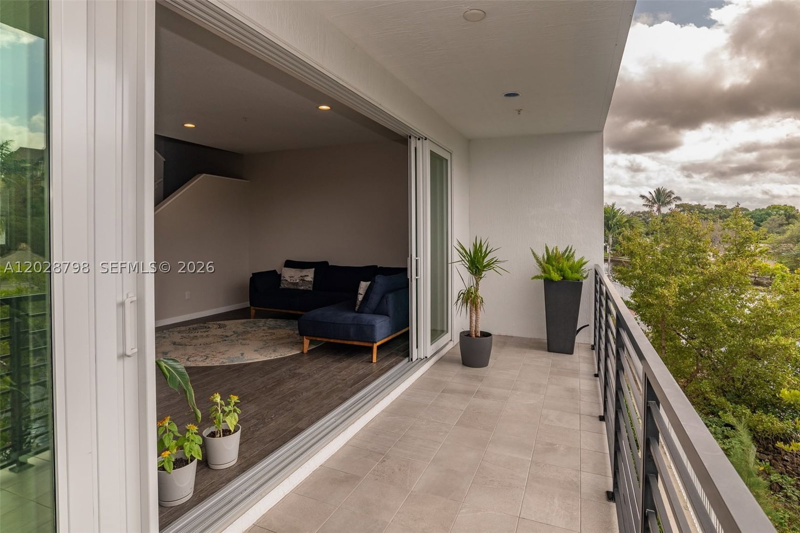 Real estate property located at 2900 12th Ter #14, Broward, Pointe @ Middle River, Oakland Park, FL